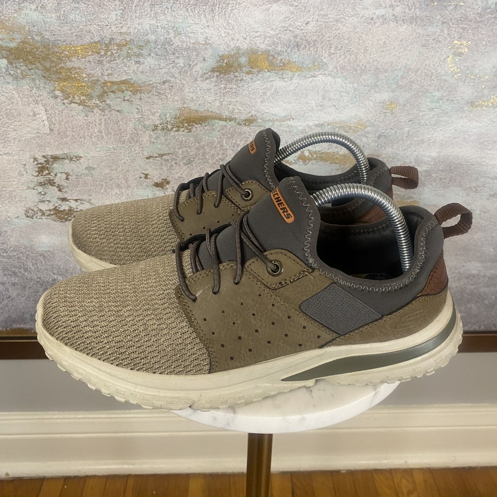 Skechers Relaxed Fit Shoes Mens Size 8 Brown Casual Walking Sneakers SN 210533
